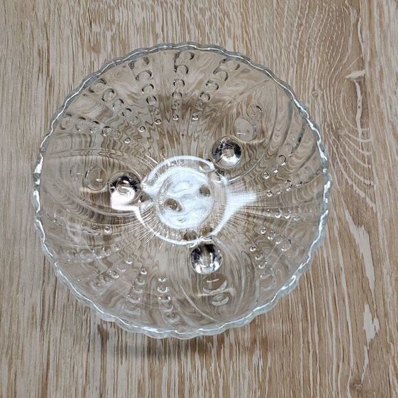 Small round clear glass dish - Picture 1 of 4